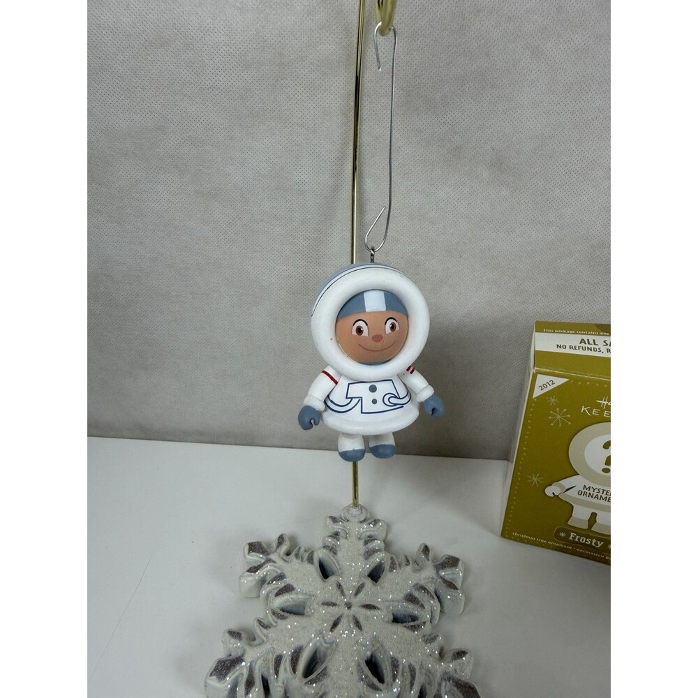 Hallmark Keepsake 2012 Frosty Mystery Ornament Used Opened Box LPR3574